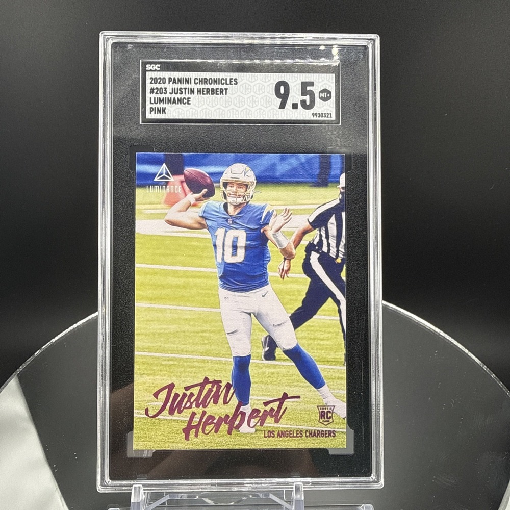 SGC 9.5 2020‎ Panini Chronicles Luminance Rookie Justin Herbert #203 Pink RC
